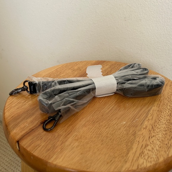 ALDO Black Sequined Sparkle Handbag with Shoulder Strap - Picture 6 of 7